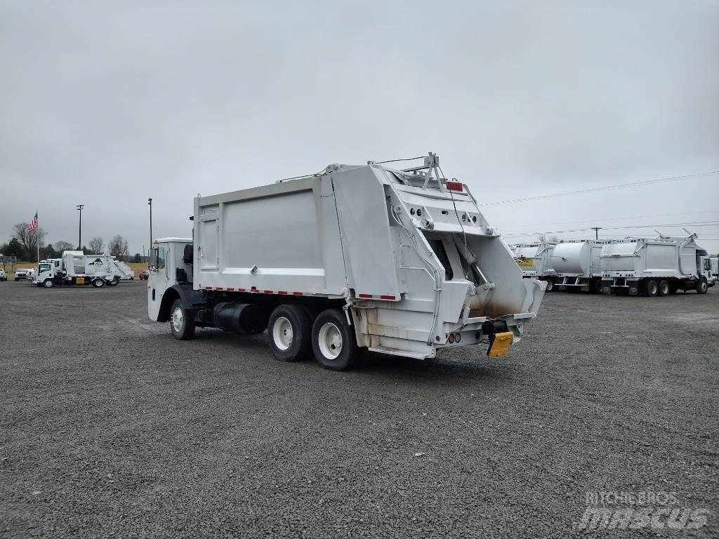 Mack LEU613 Müllwagen