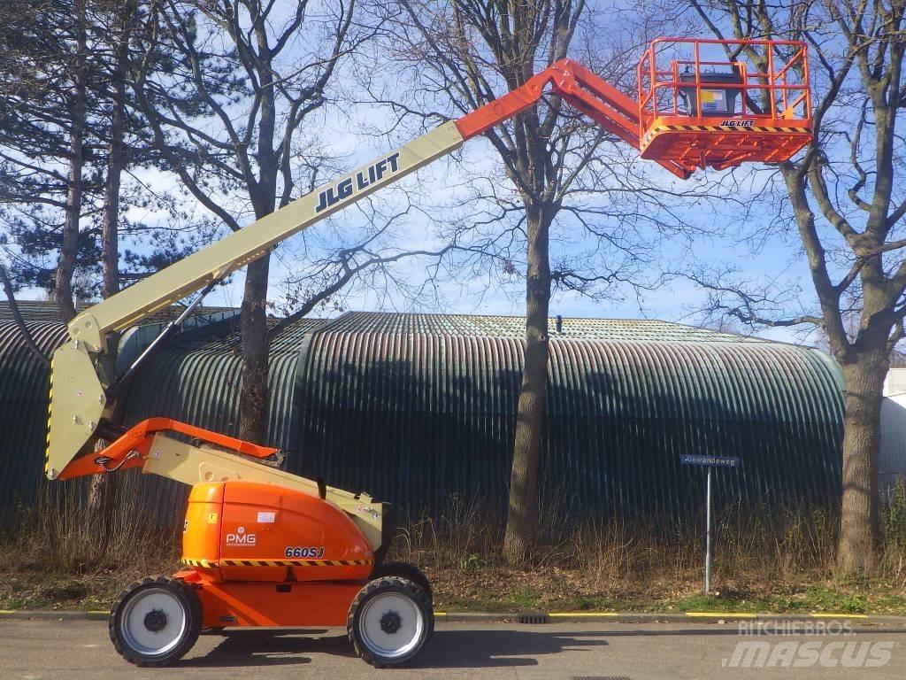 JLG 600AJ Gelenkteleskoparbeitsbühnen