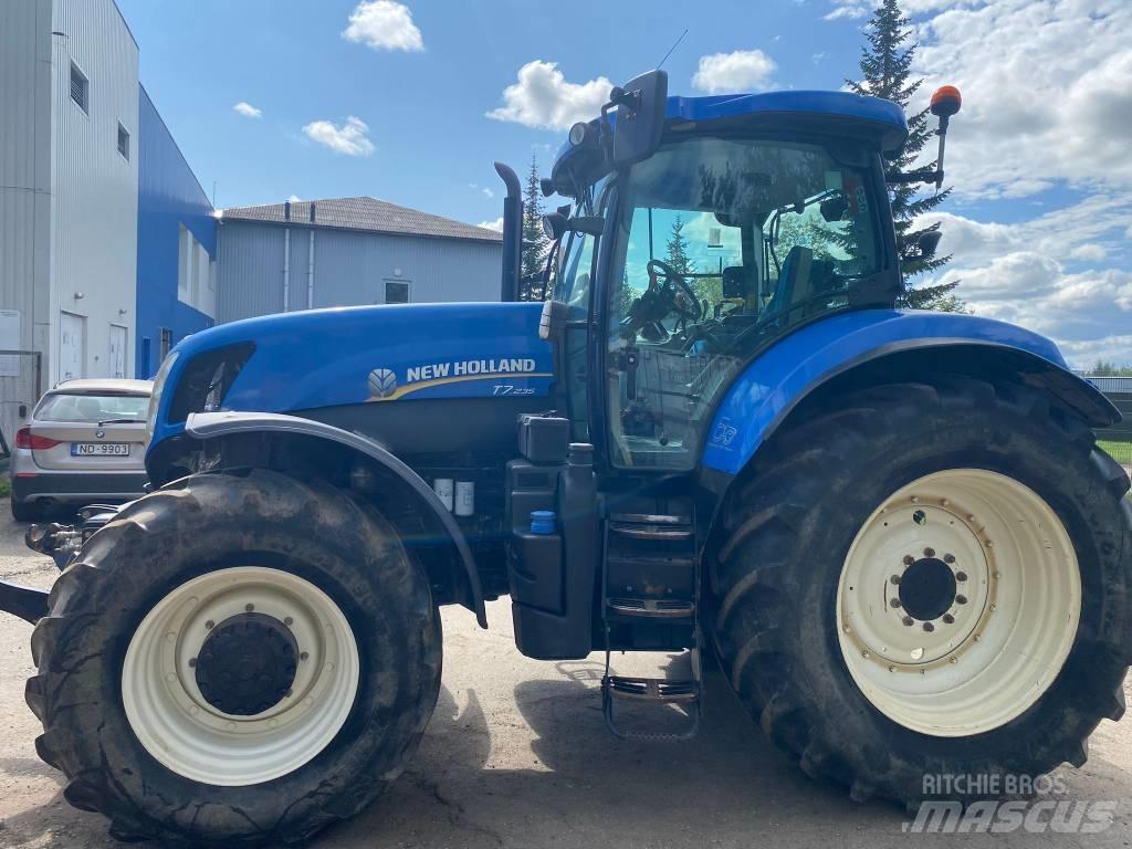 New Holland T 7.235 Traktoren