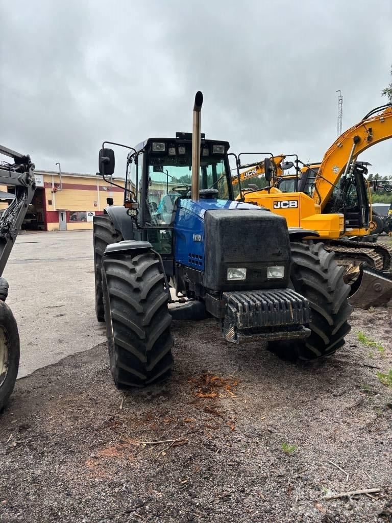 Valtra 8400 Traktoren