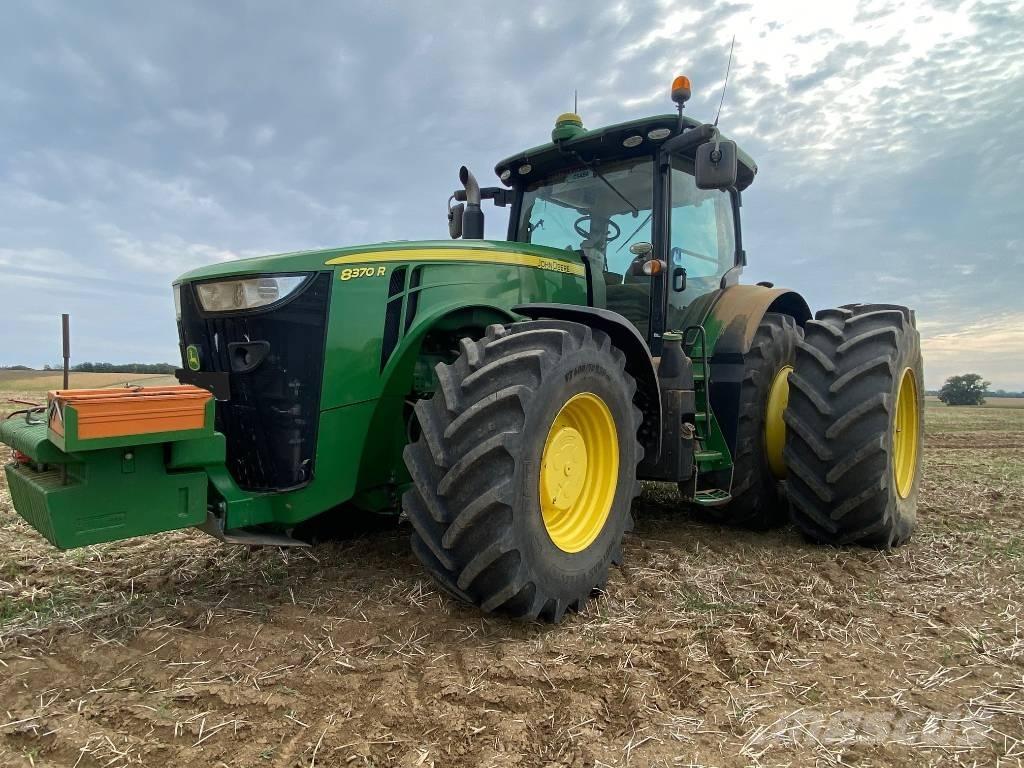 John Deere 8370 R Traktoren