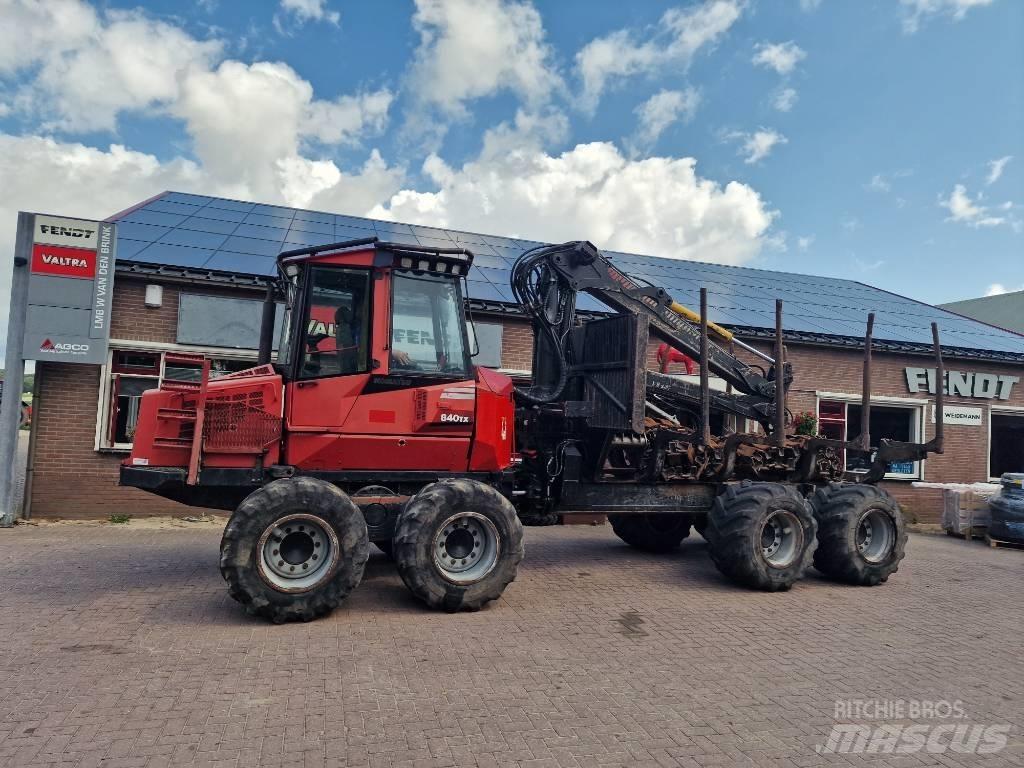 Komatsu 840 TX Forwarder