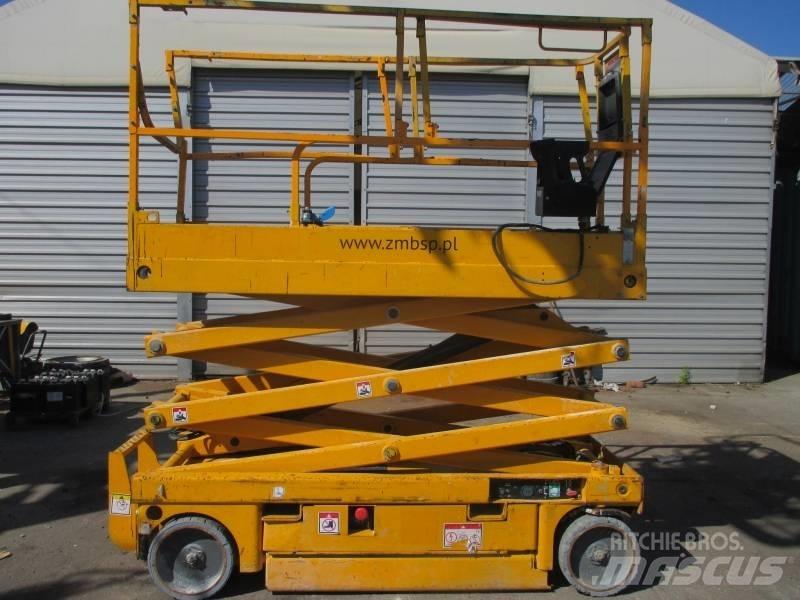 Haulotte Compact 8 Scheren-Arbeitsbühnen