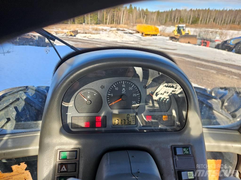 Valtra T171 Traktoren