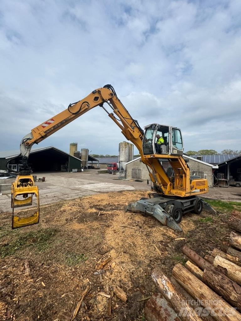Liebherr A 924 C Gelenkausleger Lader