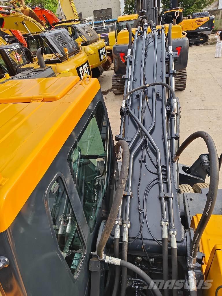 Hyundai R210W-9T Raupenbagger