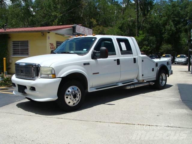 Ford F550 Pritschenwagen/Pritschenwagen mit Seitenklappe