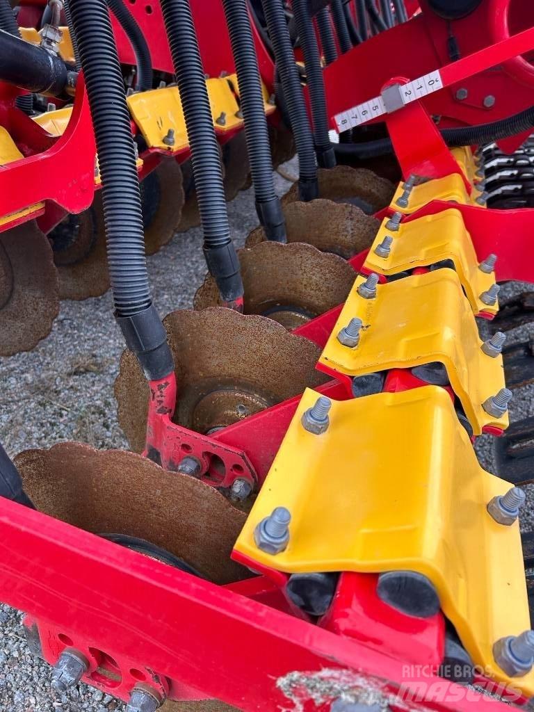 Väderstad Rapid400C Drillmaschinenkombination