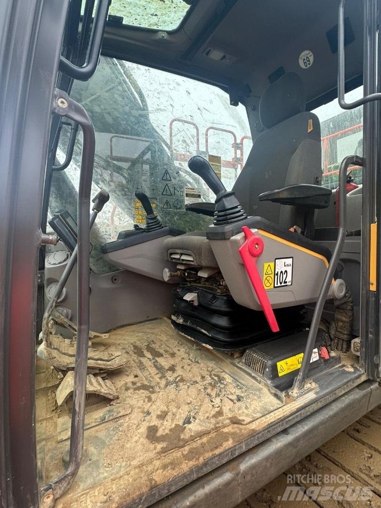 Volvo EC200EL Raupenbagger