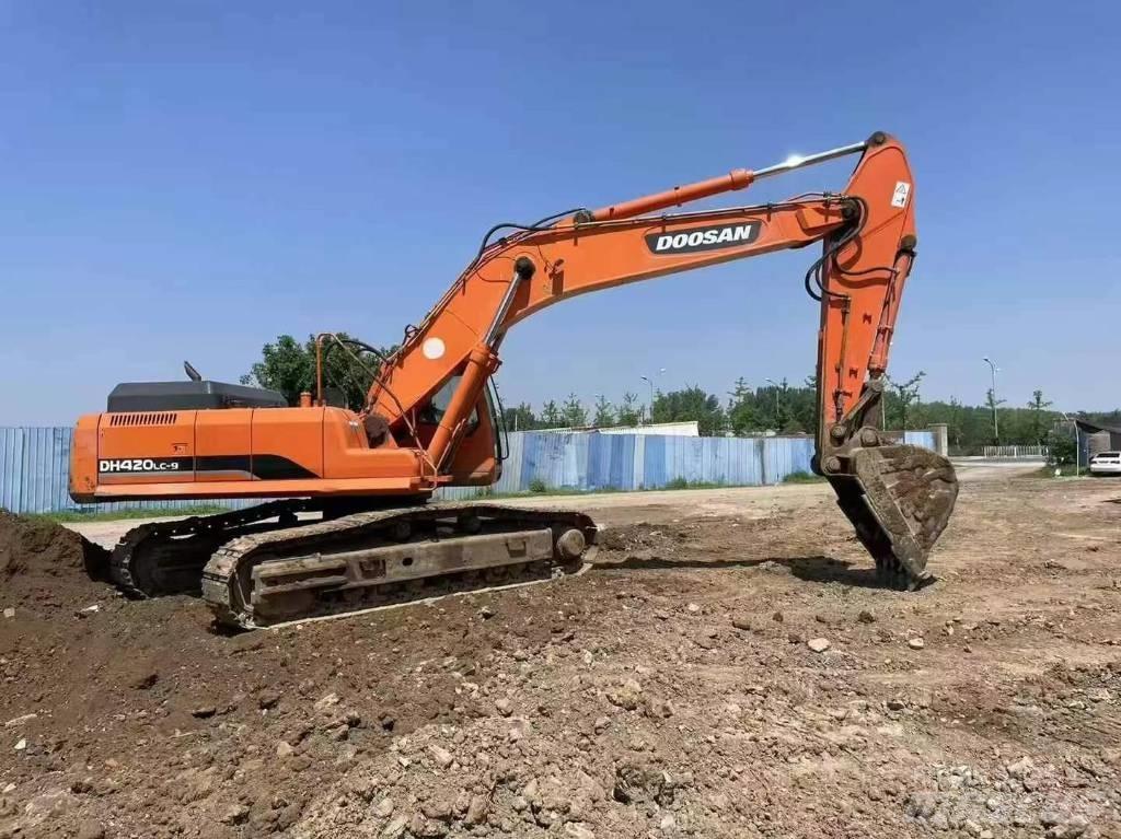 Doosan DH 370 LC-9 Raupenbagger