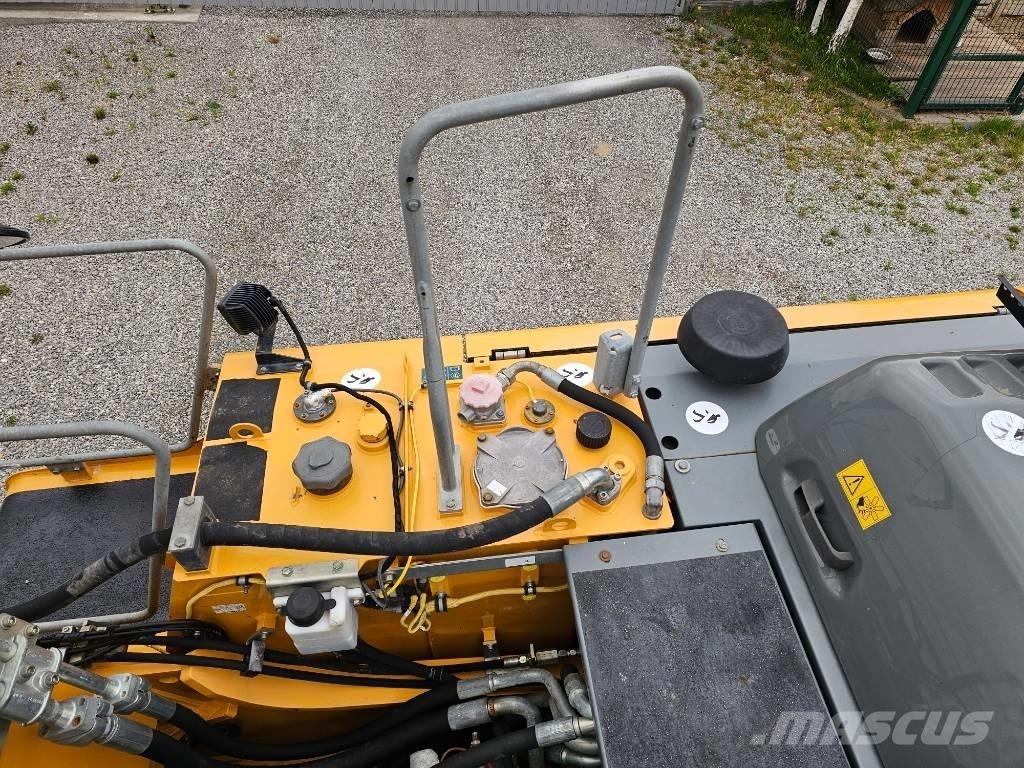 Liebherr R 922 Raupenbagger