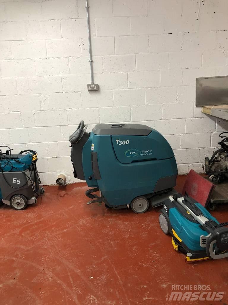 Tennant T300 Schrubtrockner