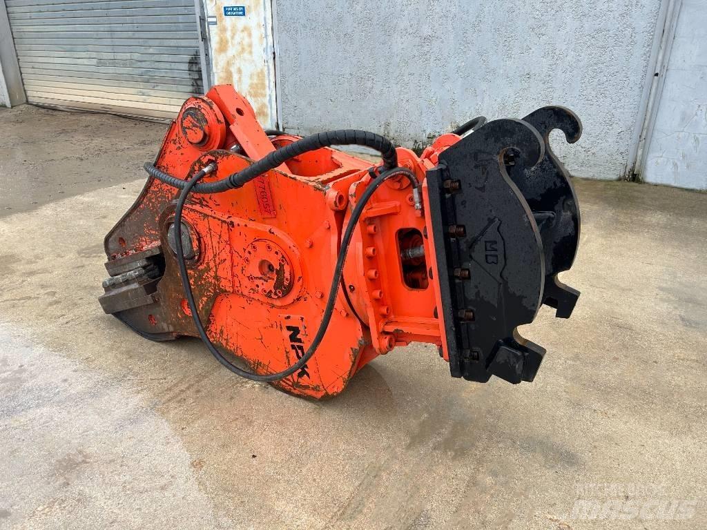 NPK V 160 R Schneidwerkzeuge