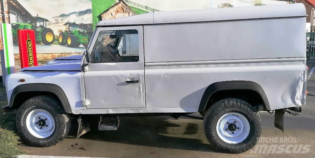 Land Rover Defender PKWs