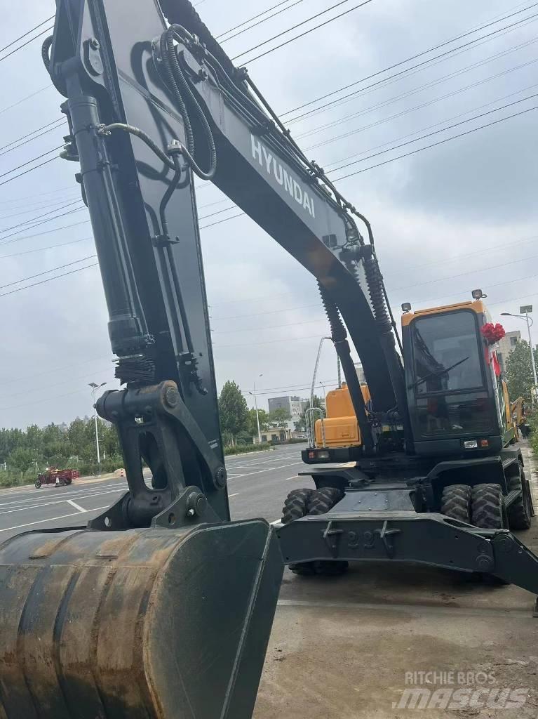 Hyundai 210WVS Mobilbagger