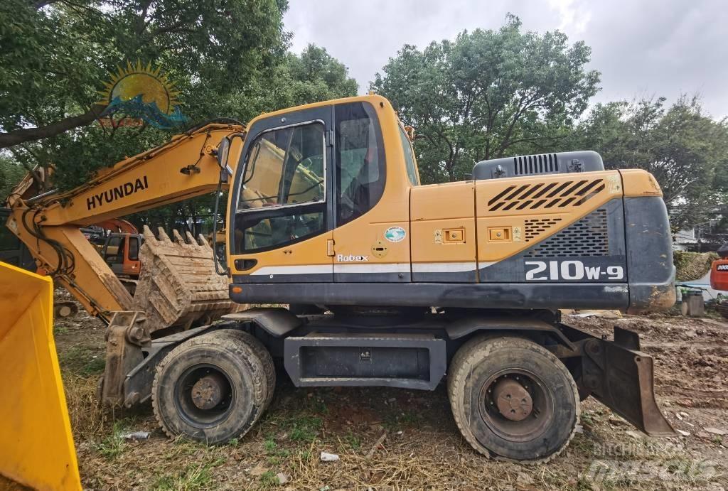 Hyundai R210W-9 Mobilbagger