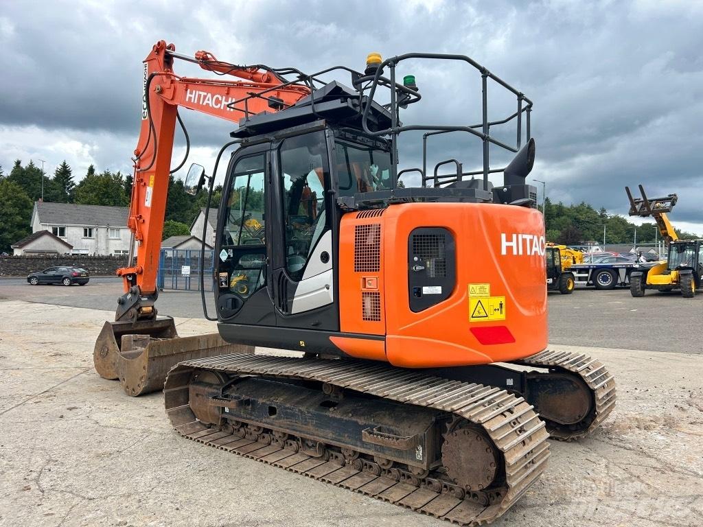 Hitachi ZX135 US-6 Raupenbagger