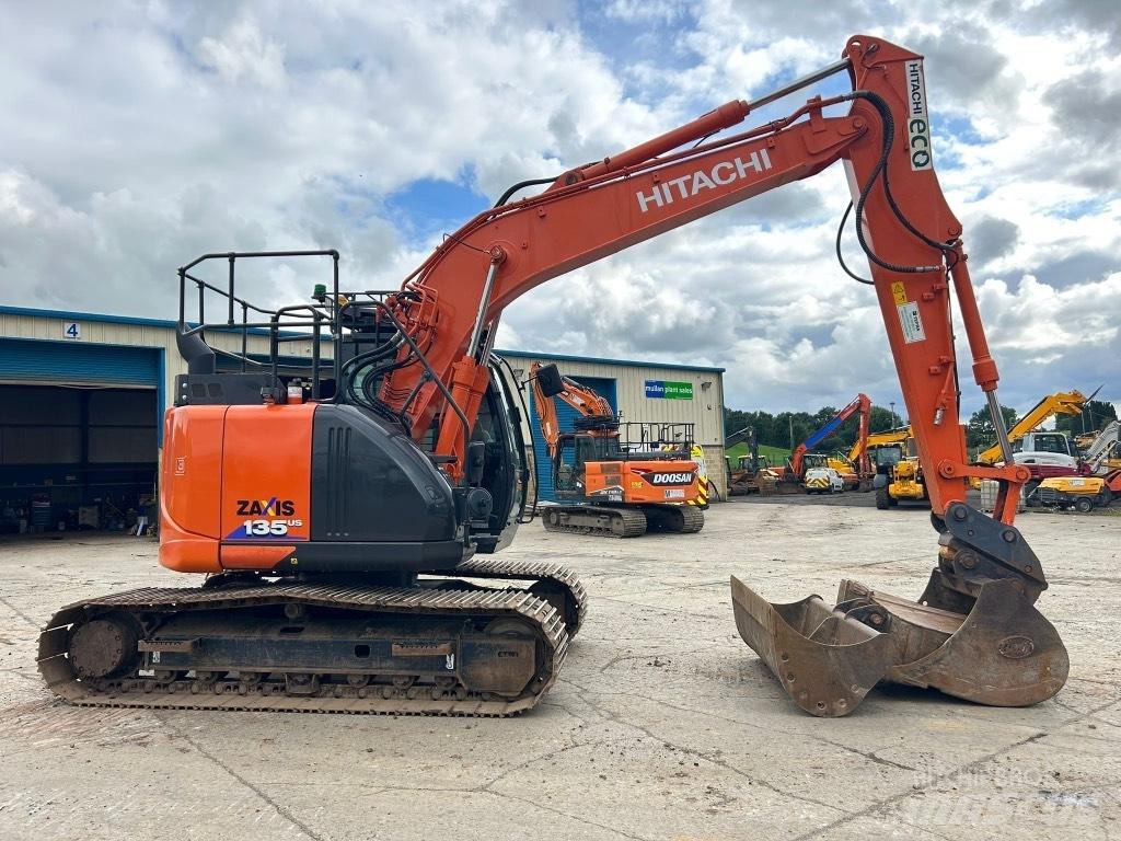 Hitachi ZX135 US-6 Raupenbagger