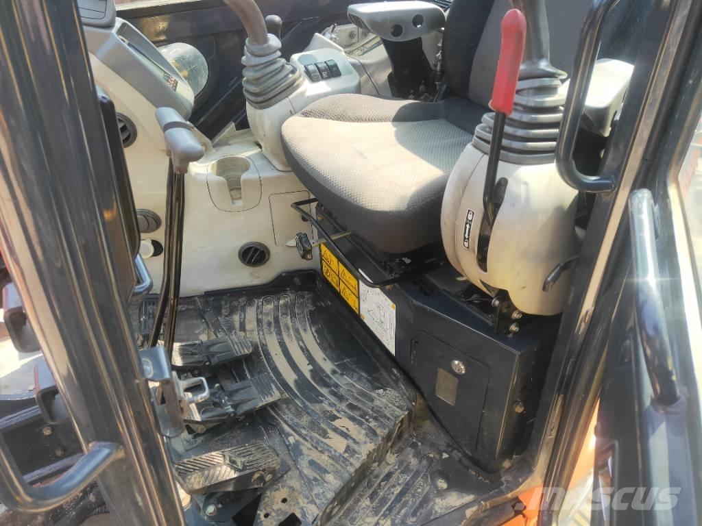 Hitachi ZX55USR-5A Minibagger < 7t