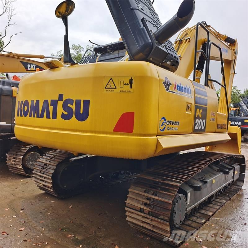 Komatsu PC 200-8 Raupenbagger