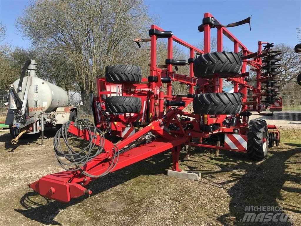 Horsch Terrano 5FM Grubber