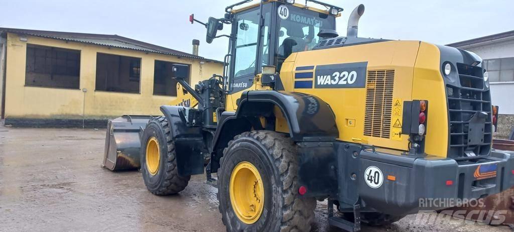 Komatsu WA 320 Radlader