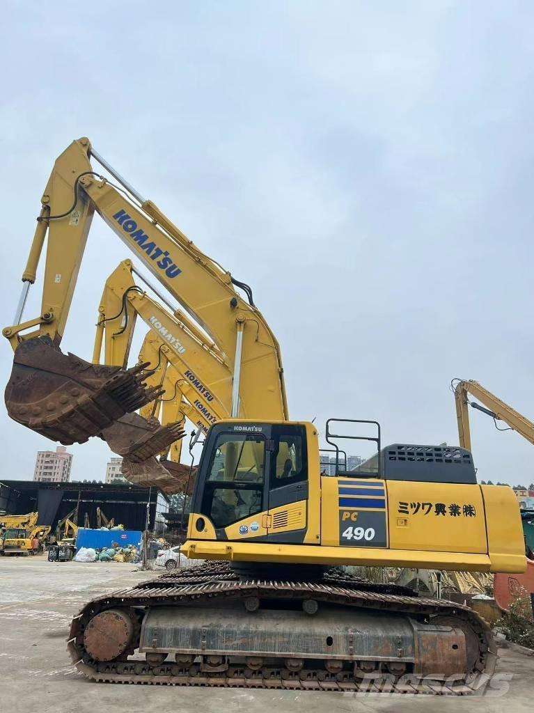Komatsu PC490-10 Raupenbagger