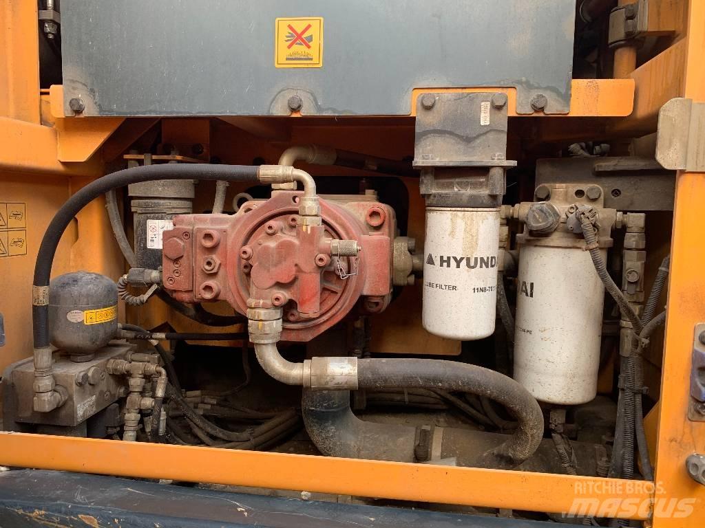Hyundai HX220A L Raupenbagger