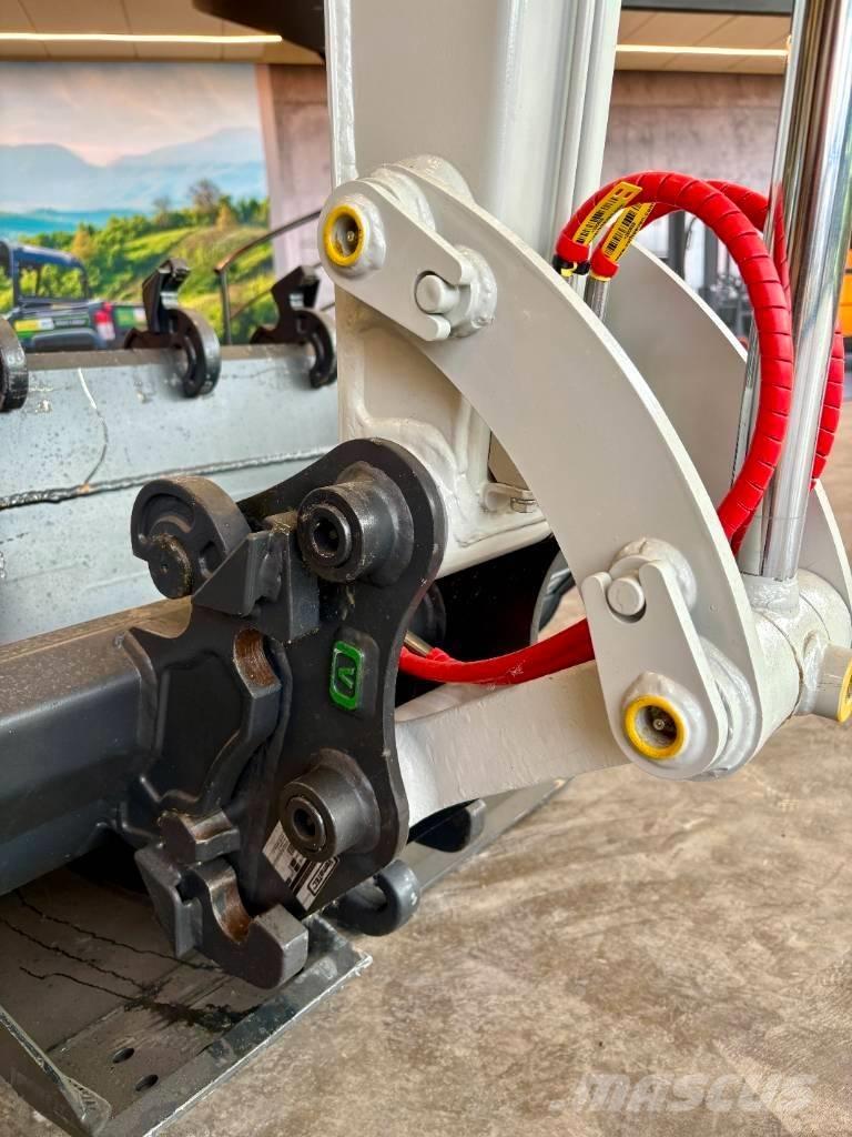 Takeuchi TB 225 Minibagger < 7t