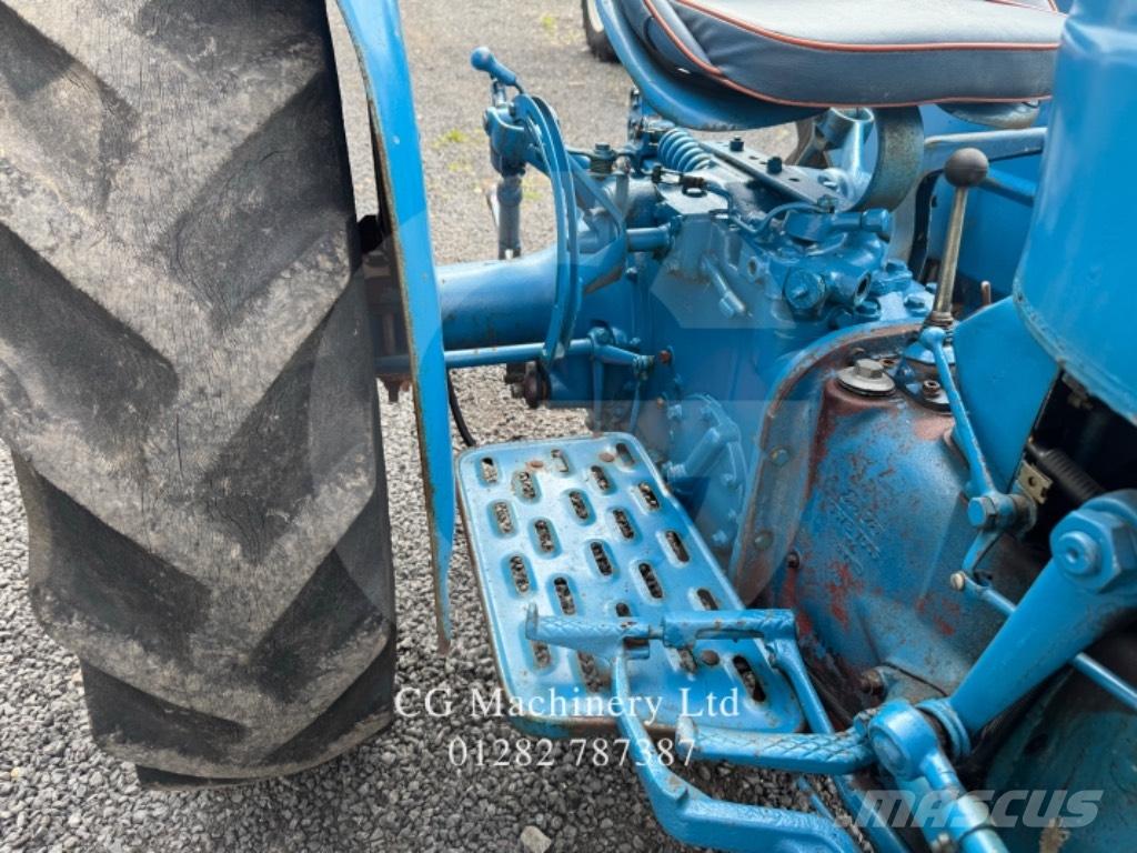 Fordson Dexta Traktoren