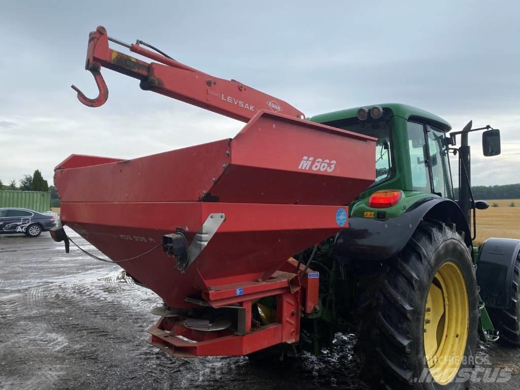 Kuhn M863 Mineraldüngerstreuer