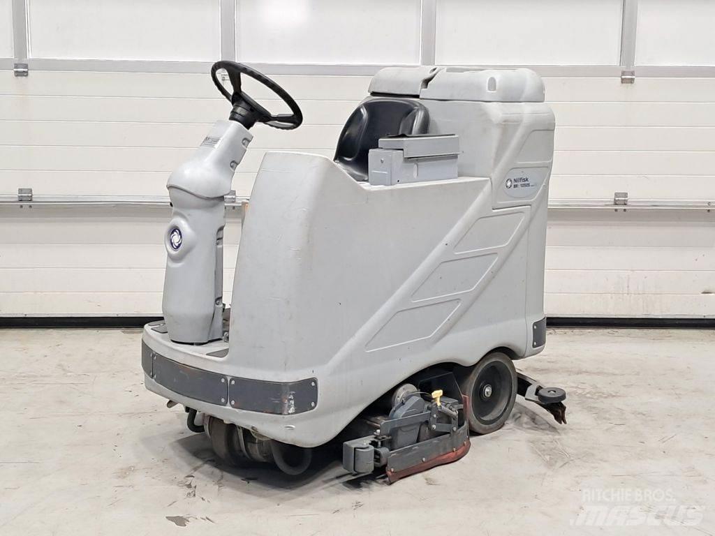Nilfisk BR1050CS Innenraumkehrmaschinen