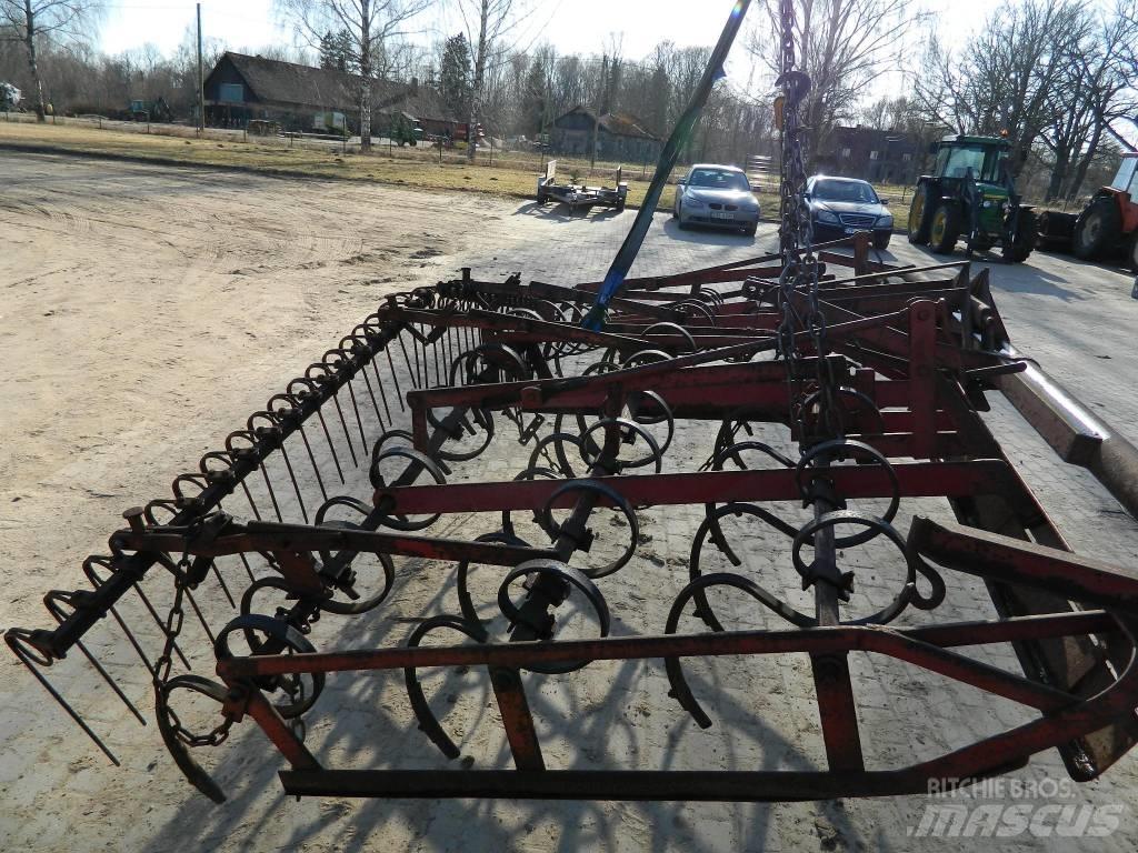 Lilla Harrie 3600 Grubber