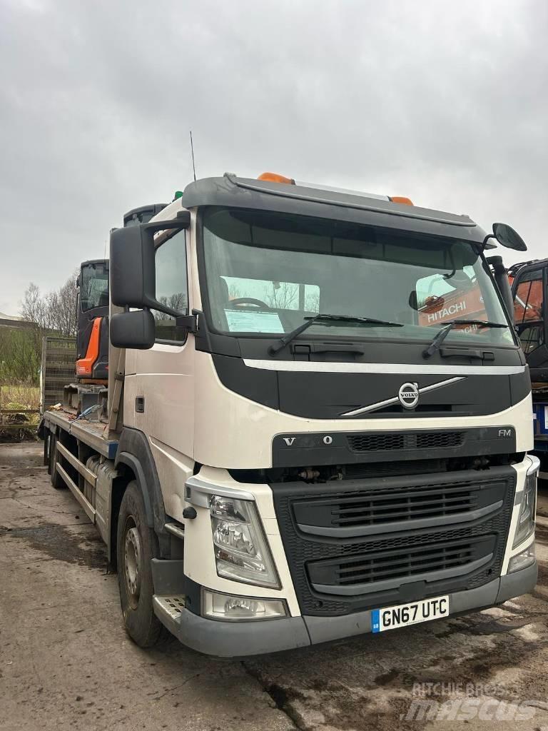Volvo FM 11 330 Pritschenwagen mit Seilwinde