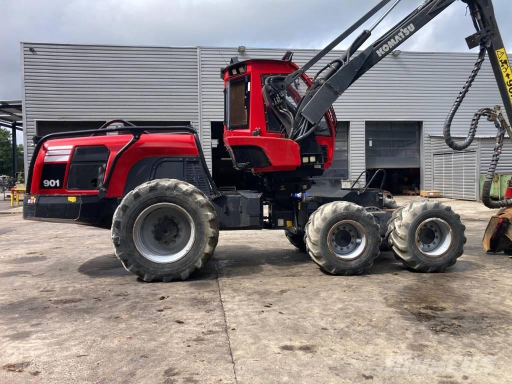 Komatsu 901 Harvester