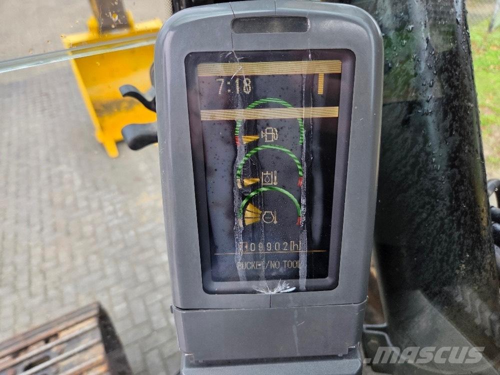 CAT 323DL Raupenbagger