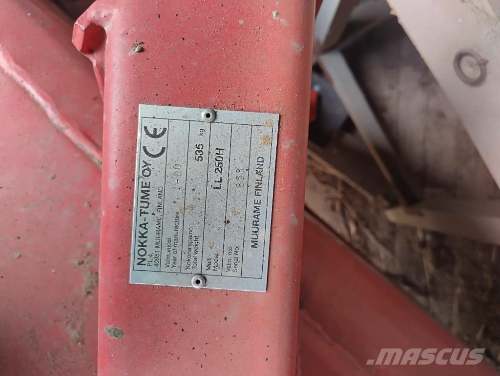 Esko 250 H Schneefräse