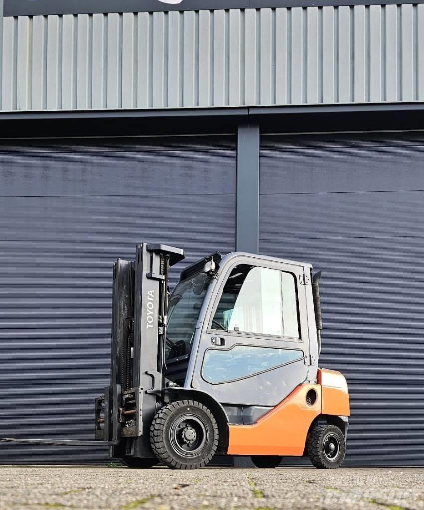 Toyota 02-8FDF25 LPG heftrucks