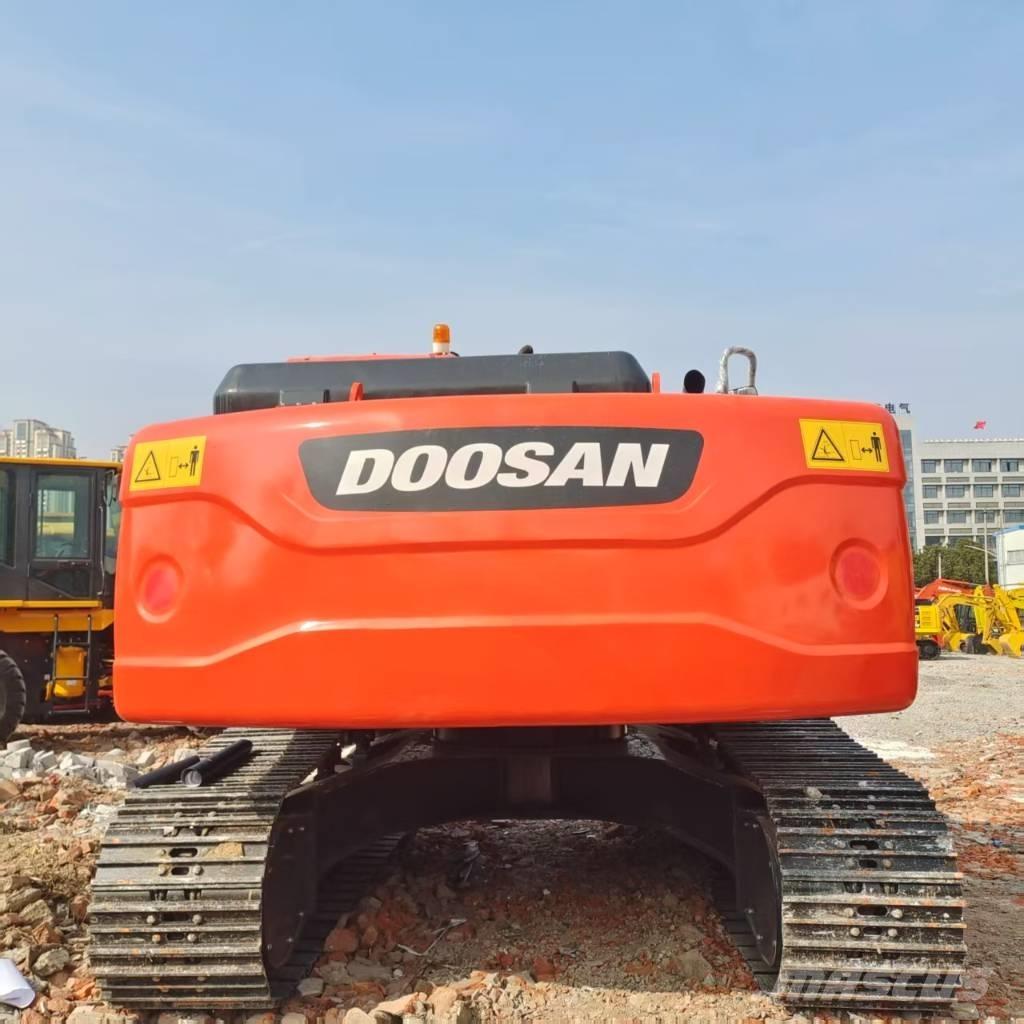 Doosan DX225LC-9C Raupenbagger
