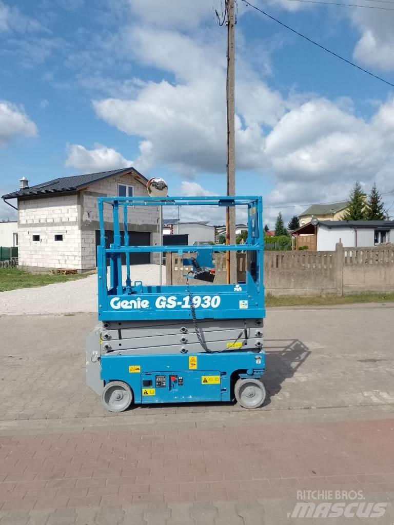Genie GS 1930 Scheren-Arbeitsbühnen