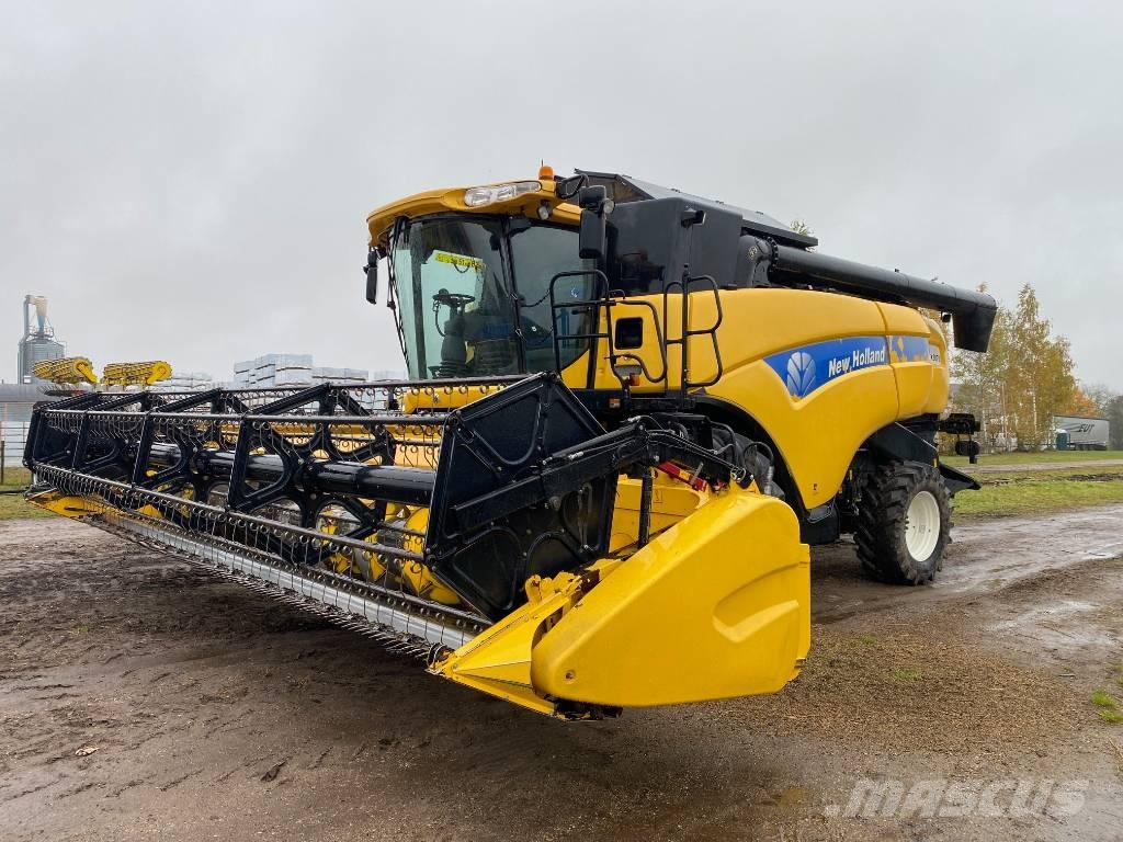 New Holland CX 8070 Mähdrescher