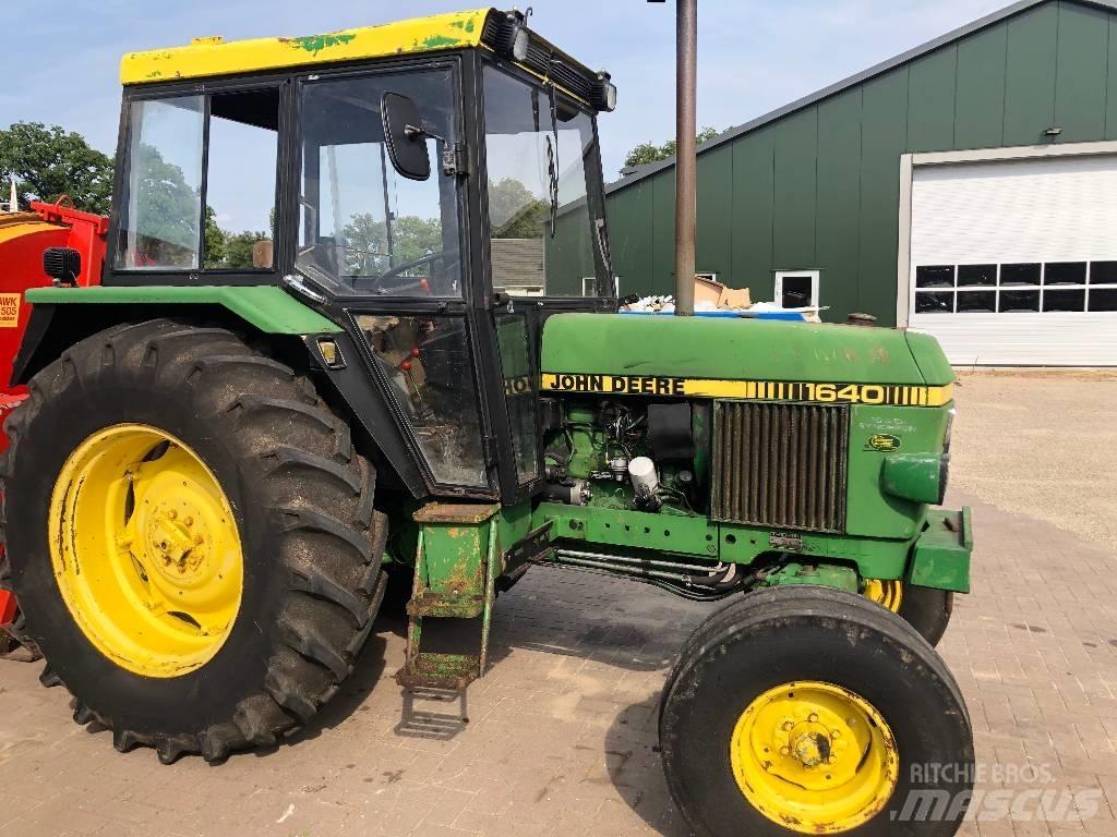 John Deere 1640 Traktoren