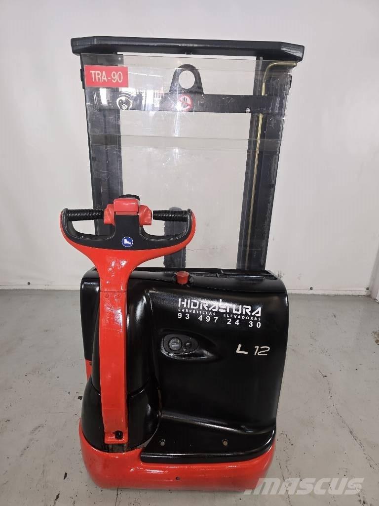 Linde L 12 Zelfrijdende stapelaars