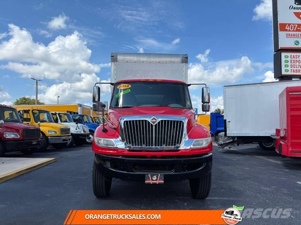 International 4300 Kofferaufbau