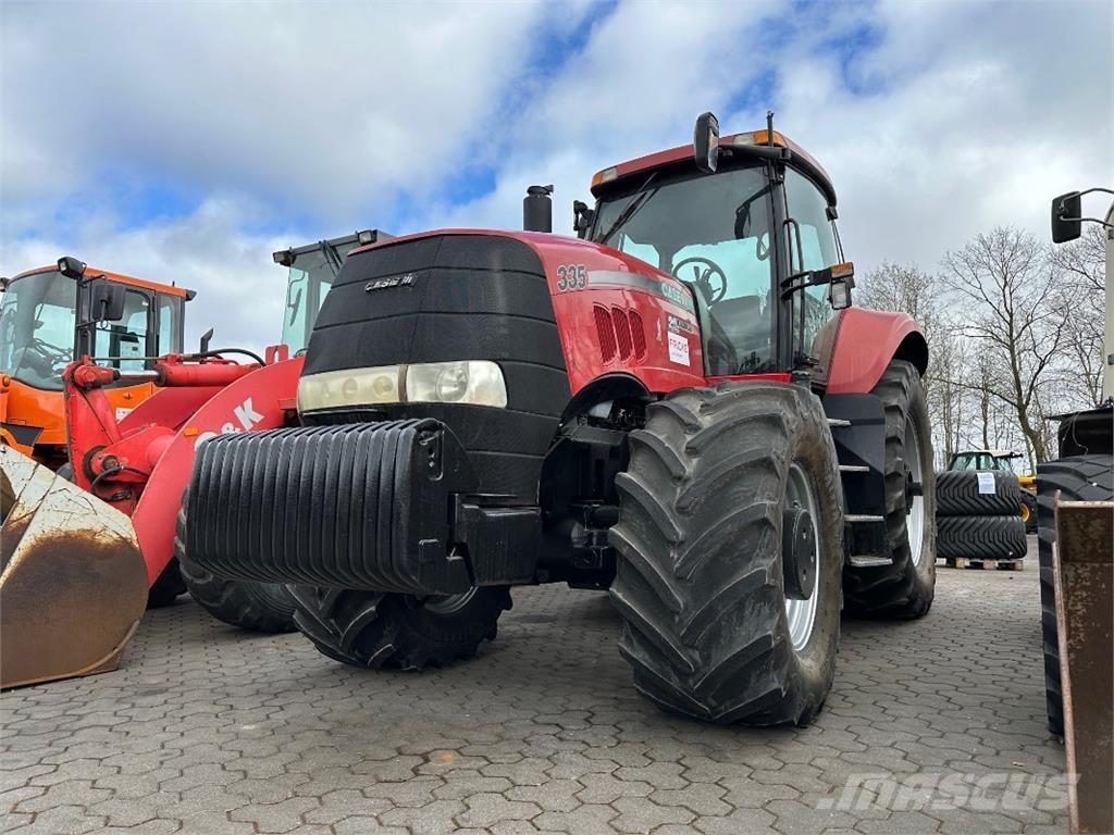 CASE Magnum 335 Tractors
