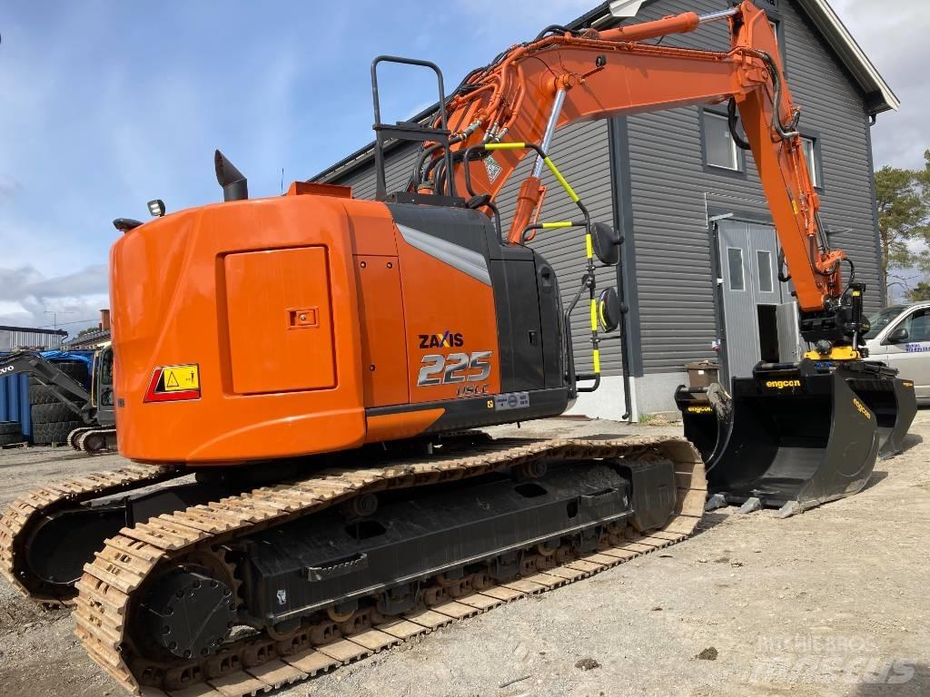 Hitachi ZX 225 US LC Raupenbagger