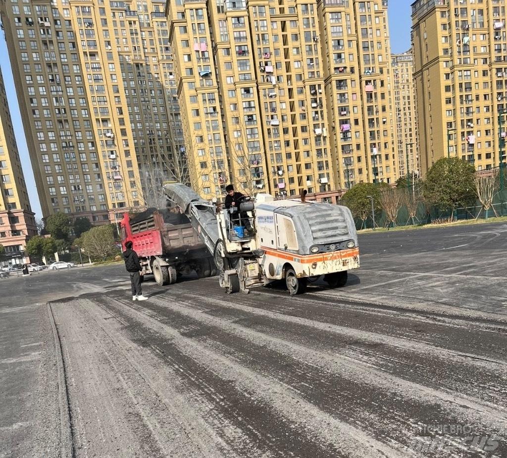 Wirtgen W100H Asphaltfräsen