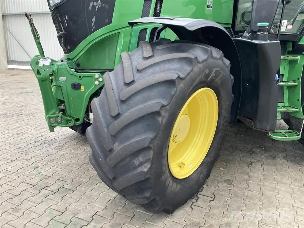 John Deere 6230R Traktoren