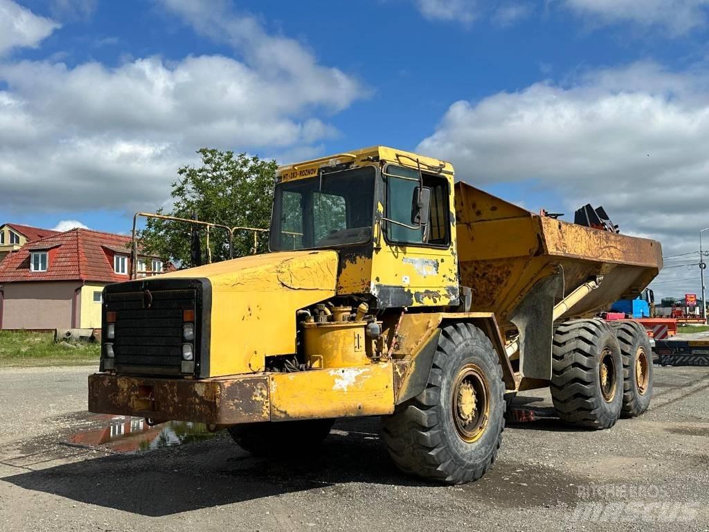 CAT D 300 E Dumper - Knickgelenk