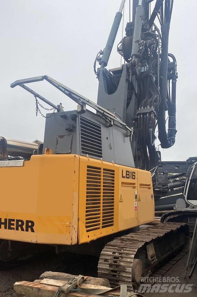 Liebherr LB 16 Rammen